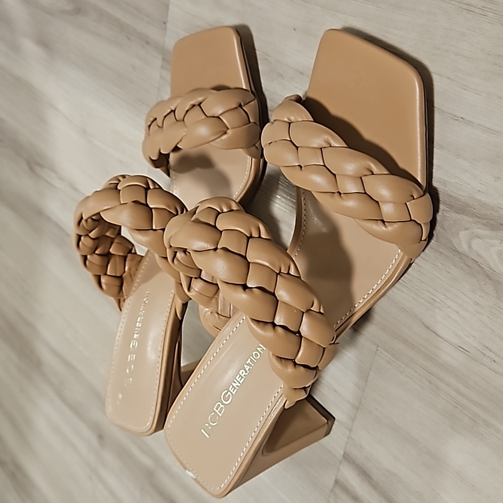 Womans block heel sandals. BCBG. Size 8.